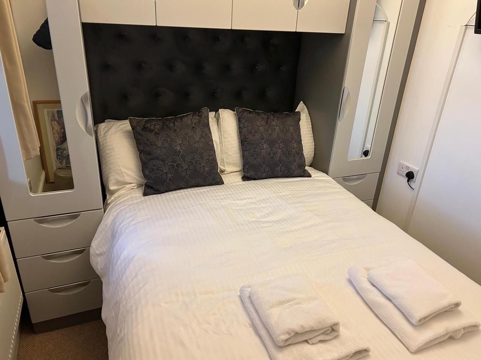 Harbour Penthouse Whitby Apartment Екстериор снимка
